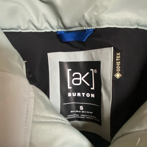 Burton A/K Women’s Insulated Gore-Tex Snow Pants - Picture 3 of 3